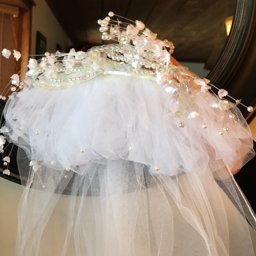 Vintage Bridal Veil - Picture 2 of 8